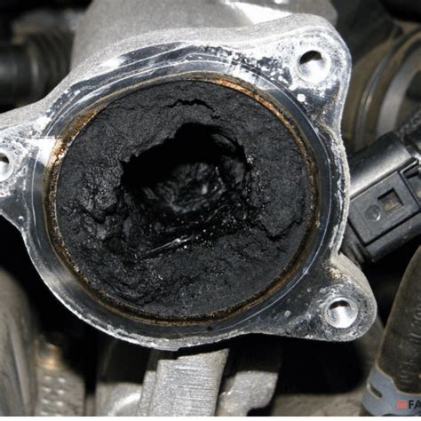 Le Moteur Encrassé : Pourquoi la France s&rsquo;Effondre dans un Abîme Économique