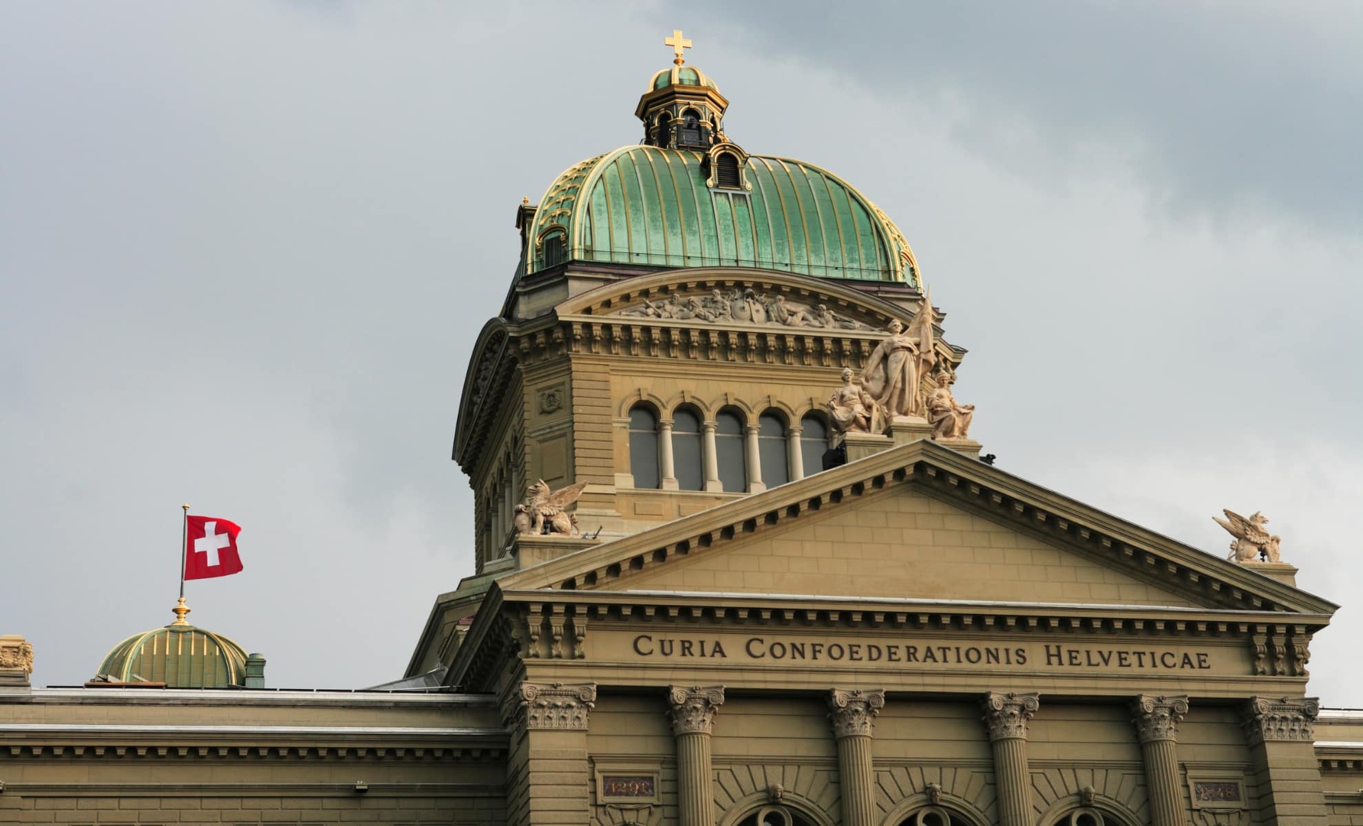 Le gouvernement suisse trahit son engagement de 1815 : un référendum à l&rsquo;heure des crises